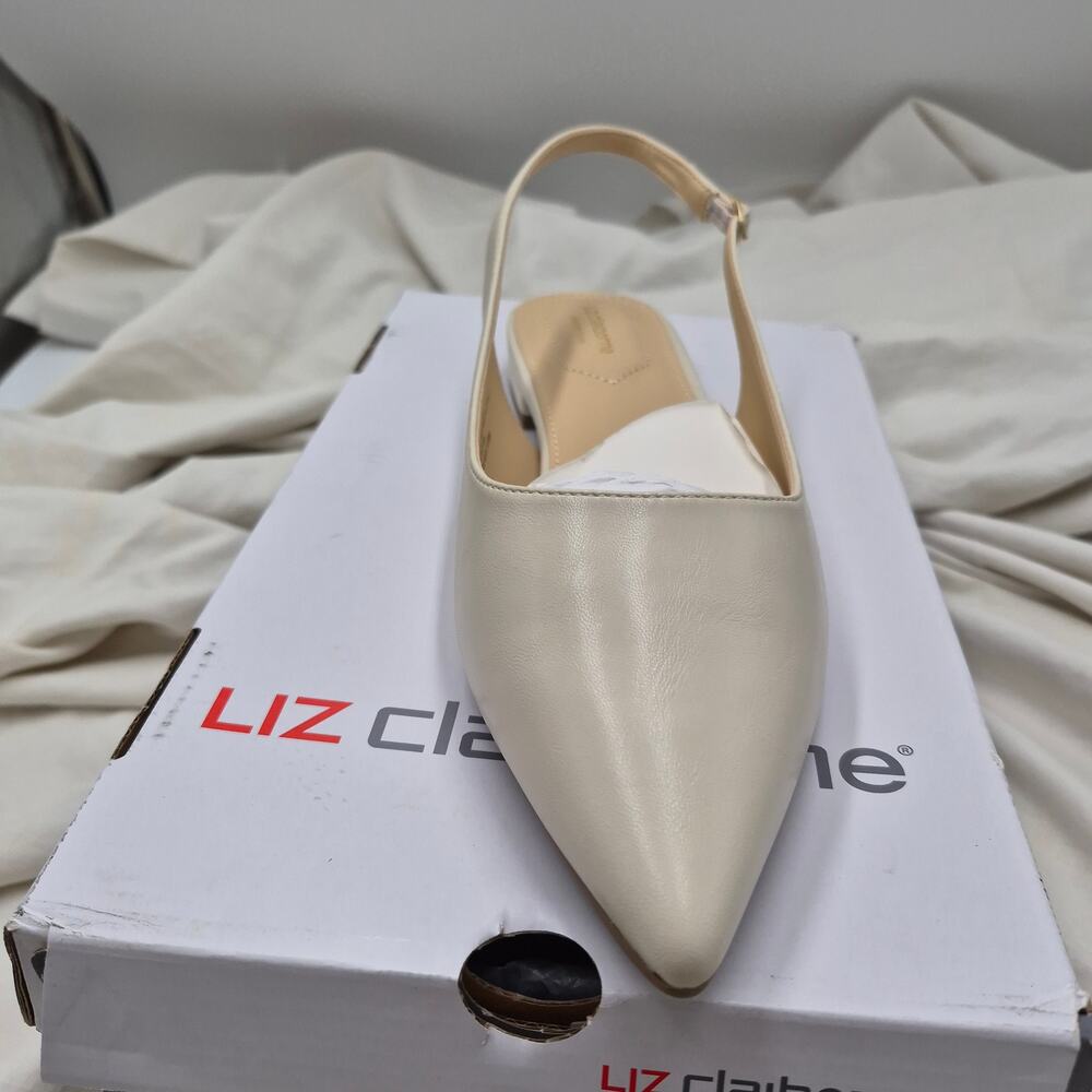 NEW Liz Claiborne Sheba Pointed Toe Slingback Flats Cream Shoes Size 10 Wide - Picture 3 of 9